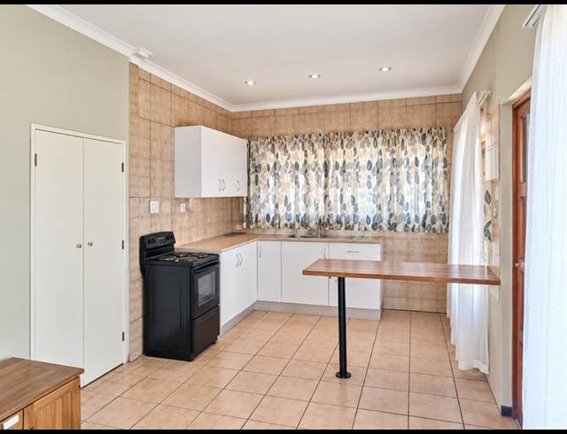 1 BEDROOM PROPERTY TO RENT IN LODEYKO